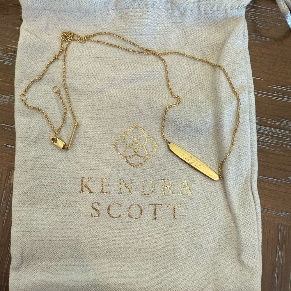 Kendra Scott Necklace
